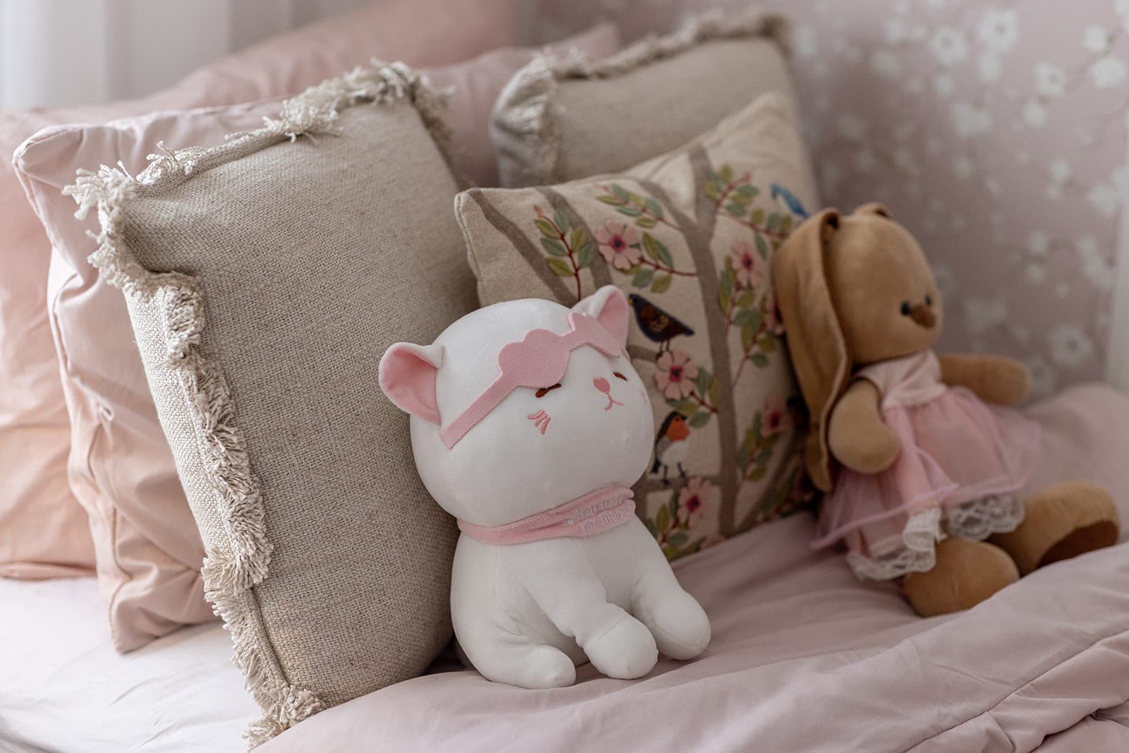 Girls' Blush Room, The Cricklewood Project, photo 21