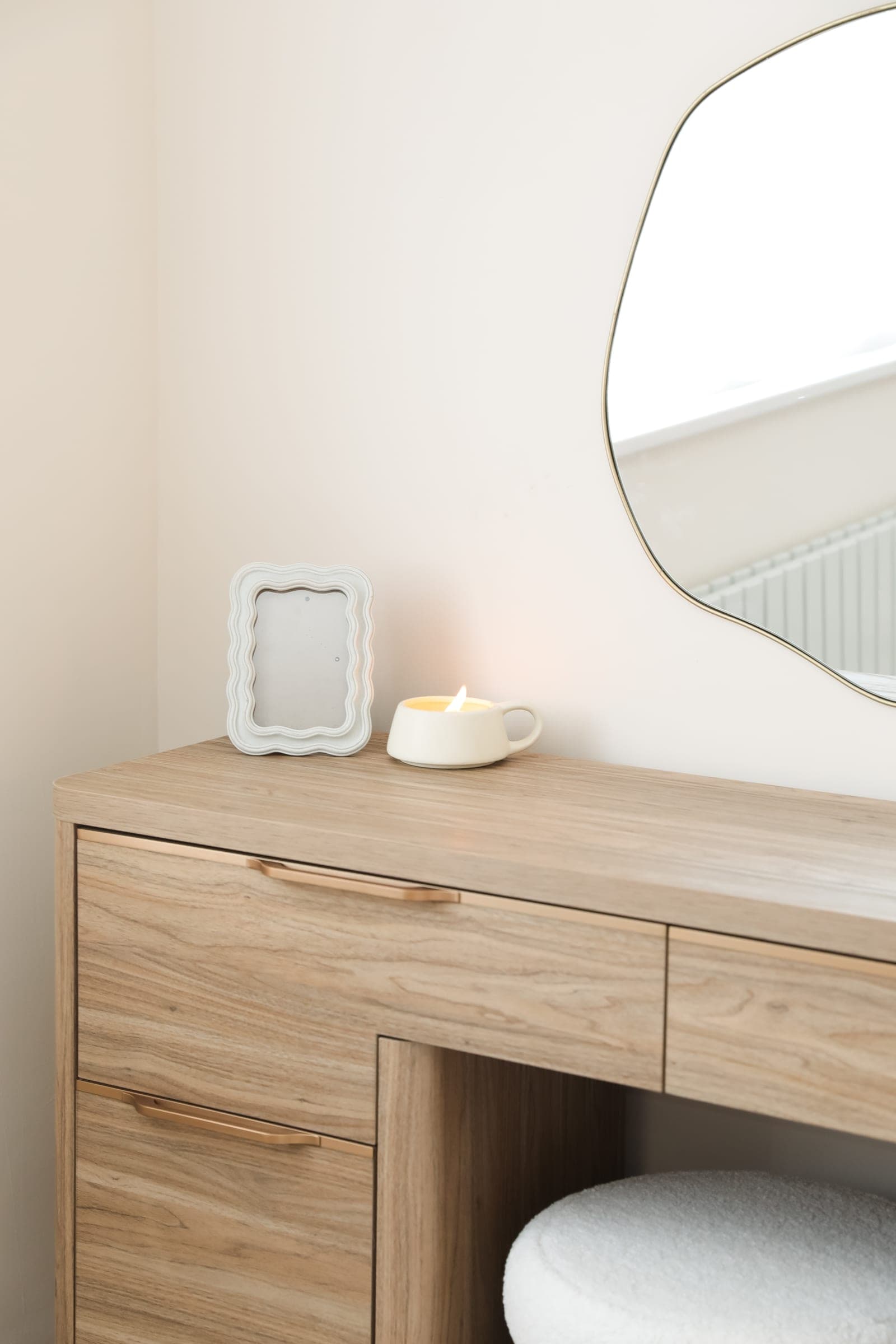 Girls Room, The Northwood Project, photo 2